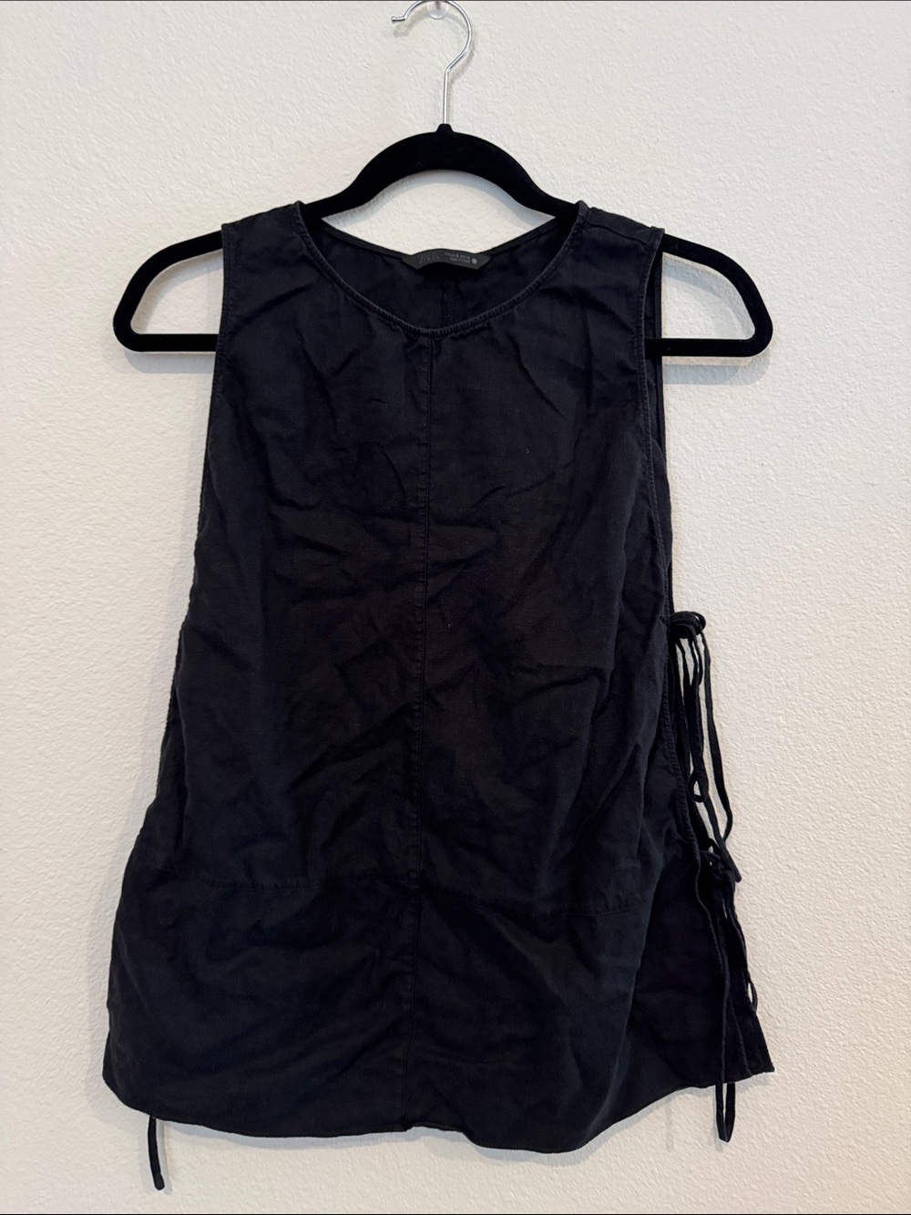Zara Black Round-Neck Sleeveless Top